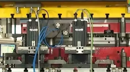 電機鐵芯高速沖壓線內部結構1